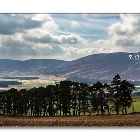 Traditional Family Home In Royal Deeside Aboyne Exteriér fotografie